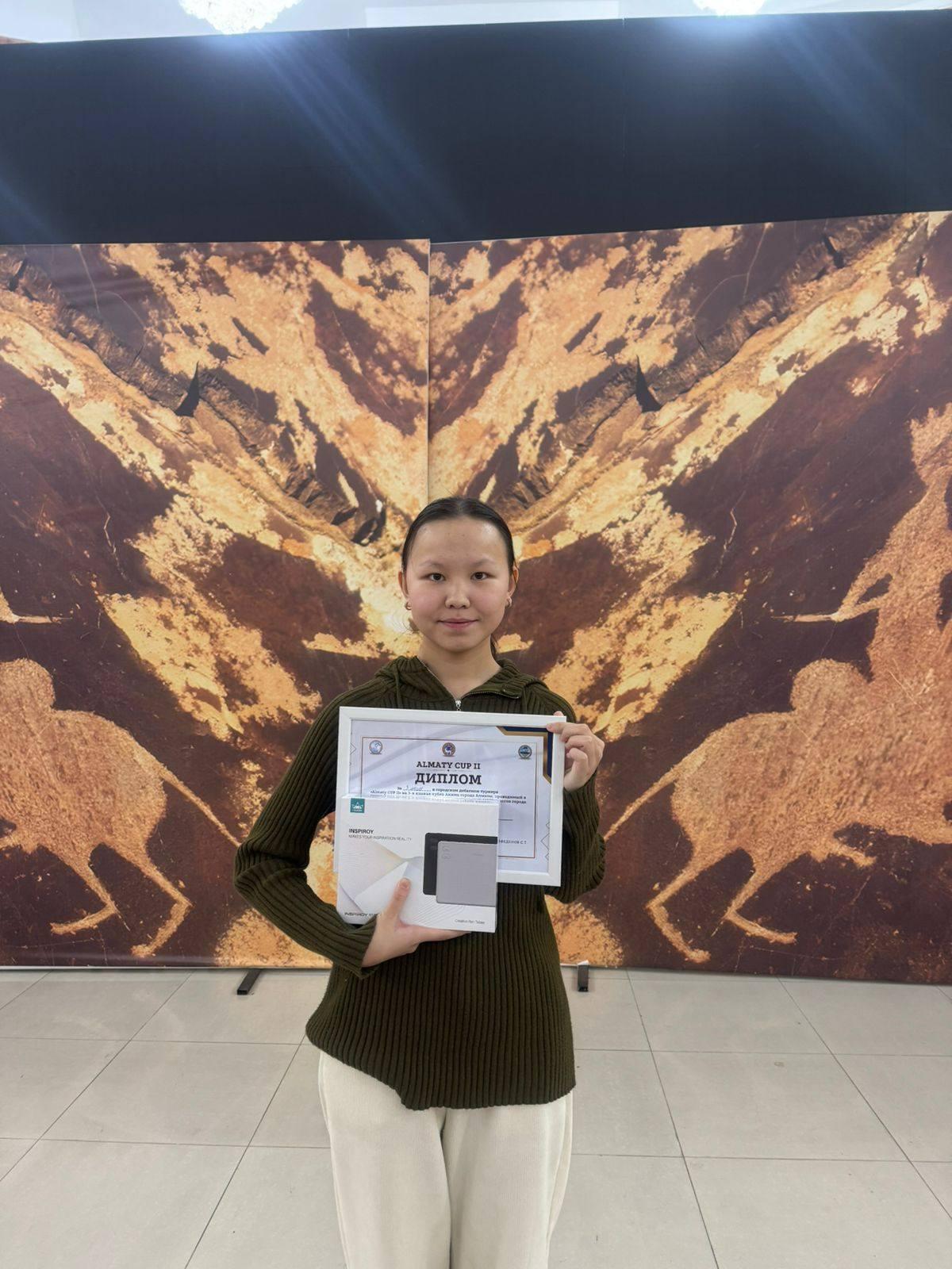 “Оқушылар сарайының” ұйымдастыруымен өткен  Әкім Кубогы “Almaty Cup II” қалалық пікірсайыс турнирінде 9-сынып оқушылары 2 орын икеленді.
