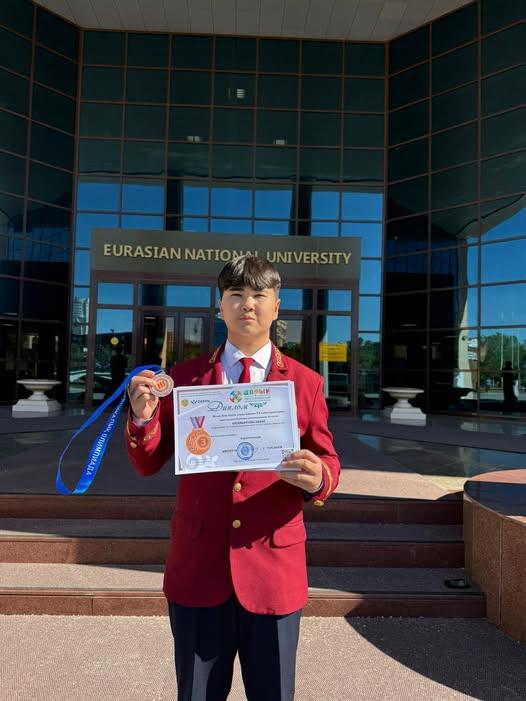 Қызығушылық × Табандылық + Ұстаздың қолдауы = Абзалдың Жеңісі!