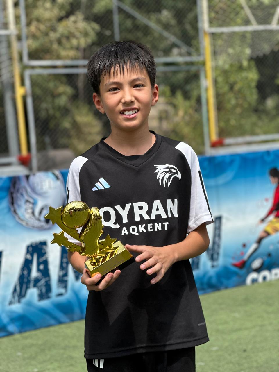 6 "А" сынып оқушысы Бауыржан Адияр "Бомбардир" номинациясын иеленді.