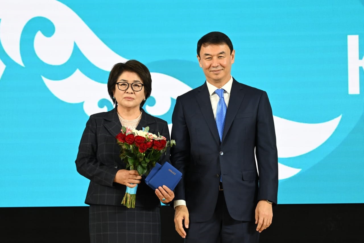 Ұстаз еңбегіне – жоғары құрмет!