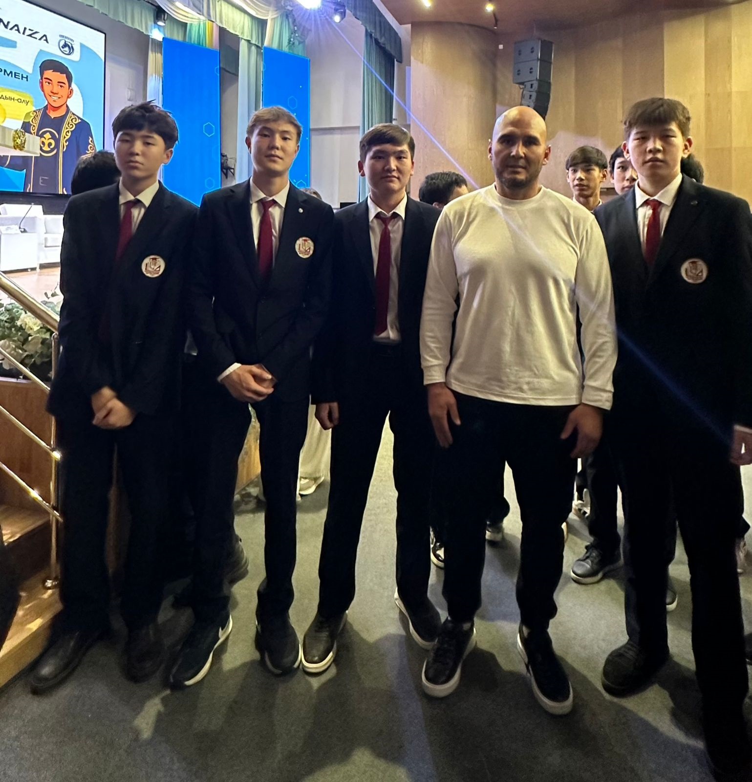 Алатау ауданында "Сенім диалогы" тәрбиелік-көшбасшылық кездесуі өтті