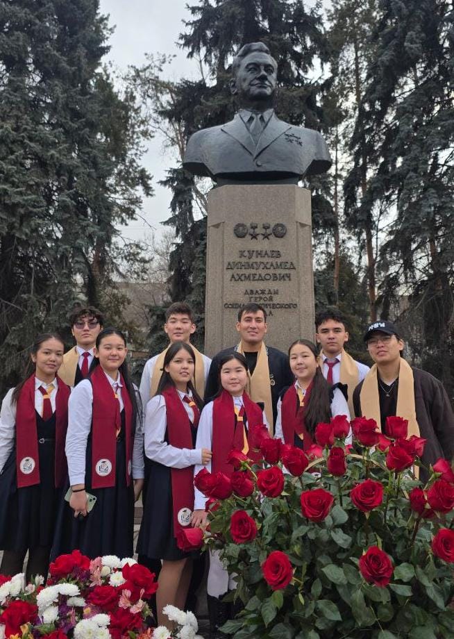 Қазақтың абыз ақсақалына құрмет!